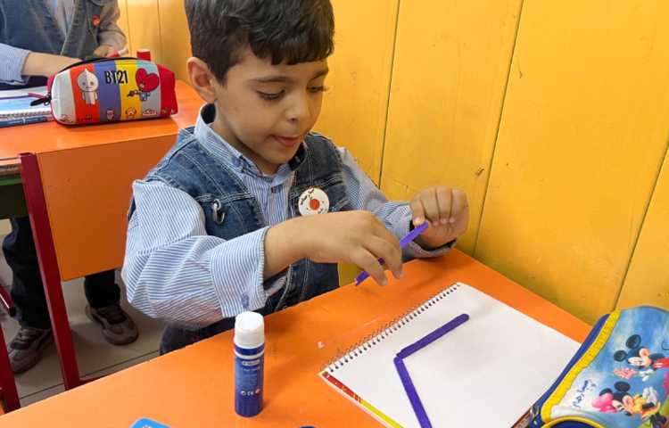 آموزش تنگ ماهی کلاژ ونقاشی 16