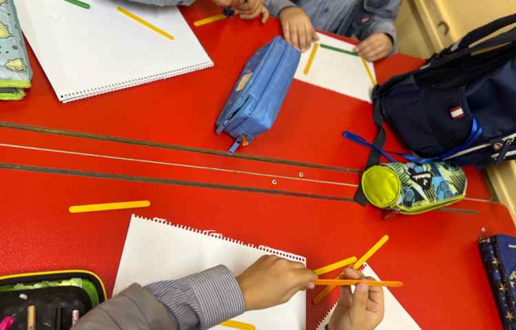 آموزش تنگ ماهی کلاژ ونقاشی 5