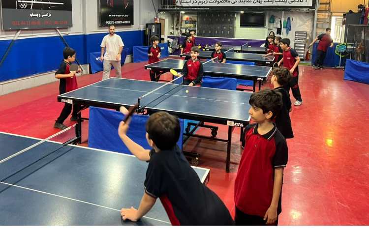 آموزش تنیس روی میز نحوه صحیح راکت گرفتن و سرویس زدن 1