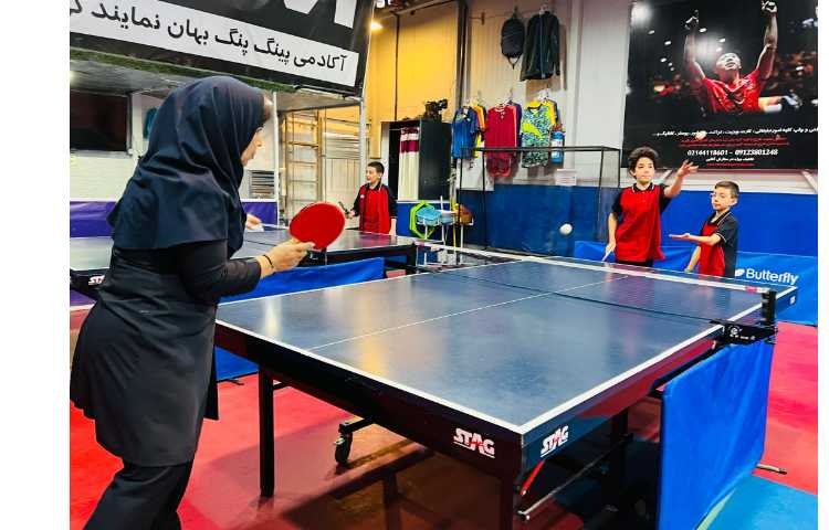 آموزش تنیس روی میز نحوه صحیح راکت گرفتن و سرویس زدن 10