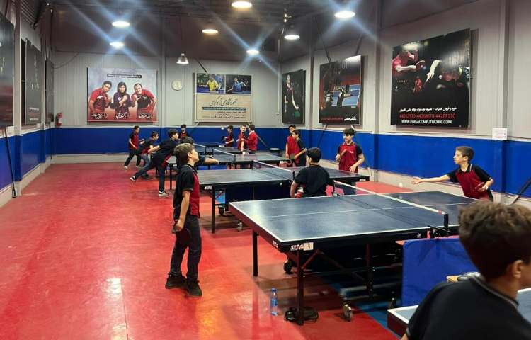 آموزش تنیس روی میز ( نحوه صحیح سرویس زدن) 1