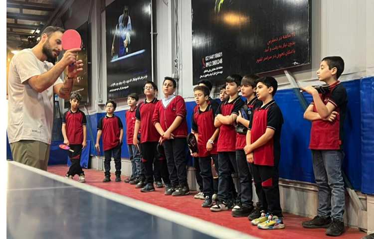 آموزش تنیس روی میز ( نحوه صحیح سرویس زدن) 5