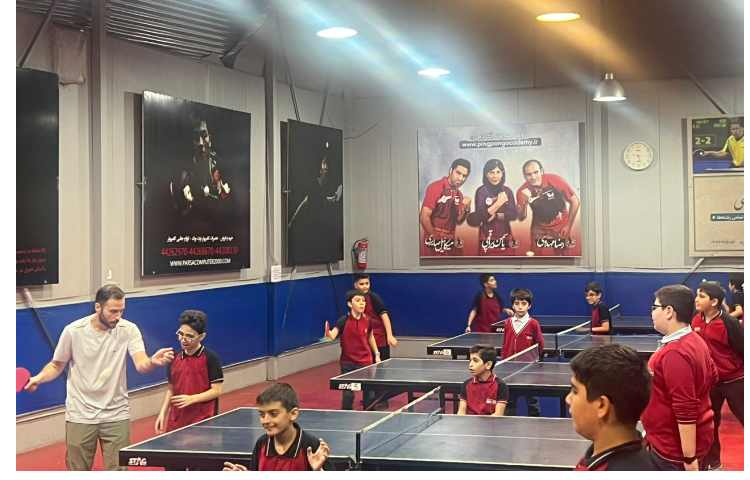 آموزش تنیس روی میز ( نحوه صحیح سرویس زدن)