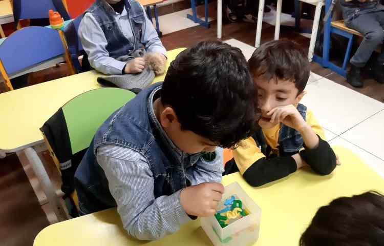 آموزش حروف همراه با بازی 1