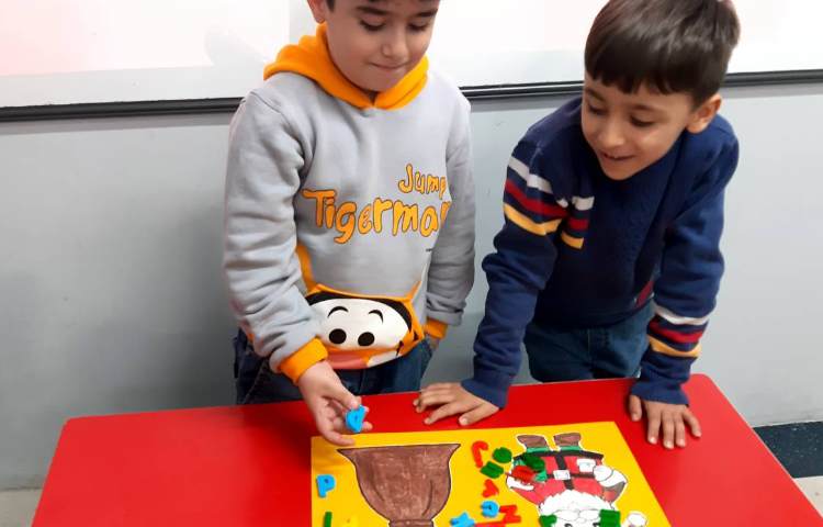 آموزش حروف همراه با بازی 1