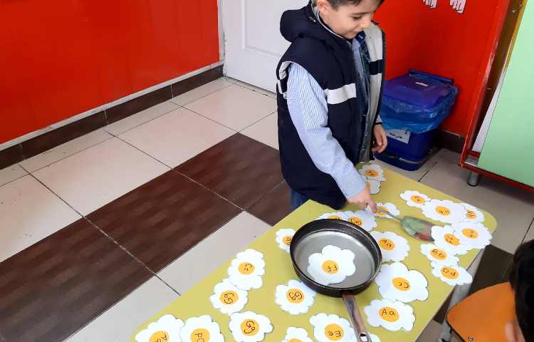 آموزش حروف همراه با بازی 4