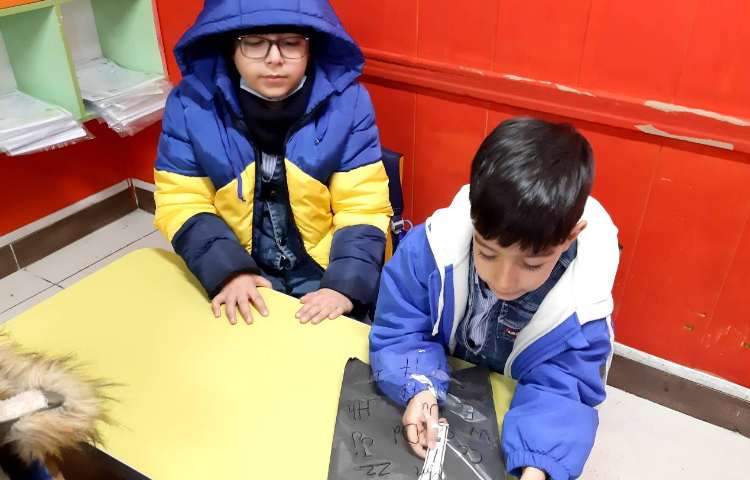 آموزش حروف همراه با بازی 4