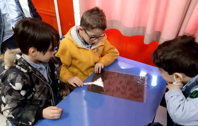 آموزش حروف همراه با بازی 5