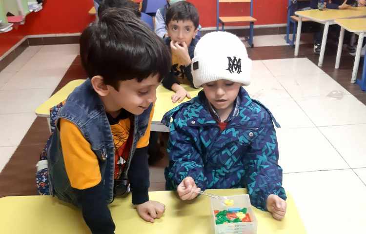 آموزش حروف همراه با بازی