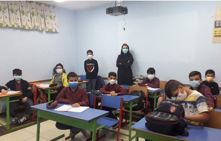آموزش حضوری دانش آموزان دبستان علوی 15