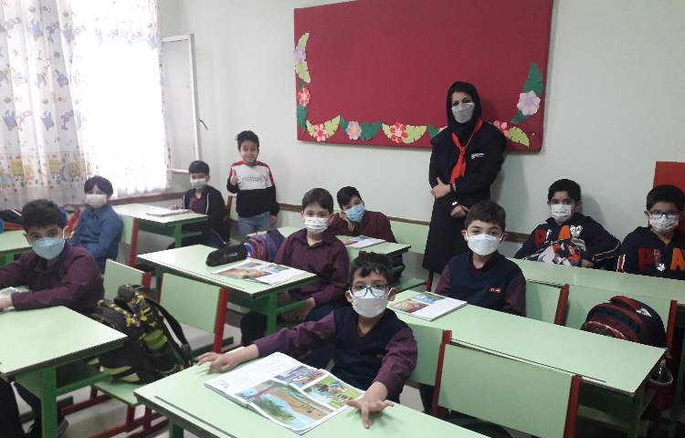 آموزش حضوری دانش آموزان دبستان علوی 23