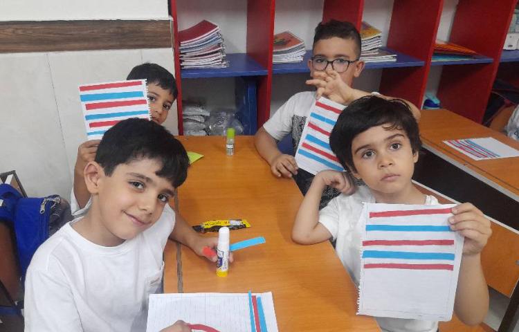 آموزش خط زمینه با کاغذهای رنگی 2