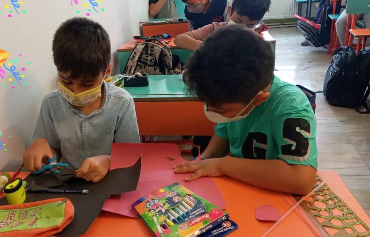 آموزش خلاقیت در کلاس های تابستانی 3