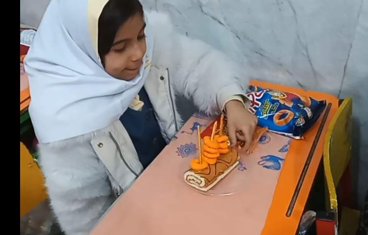 آموزش خلاق ریاضی دانش آموزان پایه دوم دبستان دخترانه پرتوعلوی