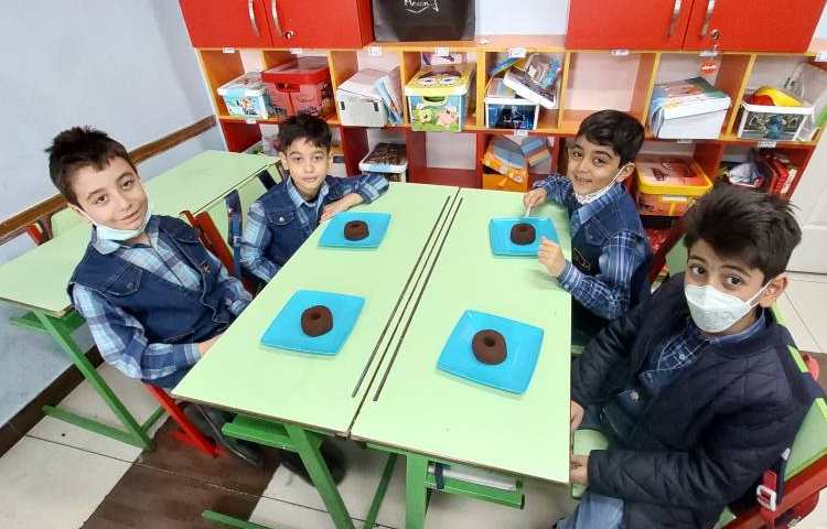 آموزش خلاق ریاضی مبحث کسر پایه دوم دبستان 5