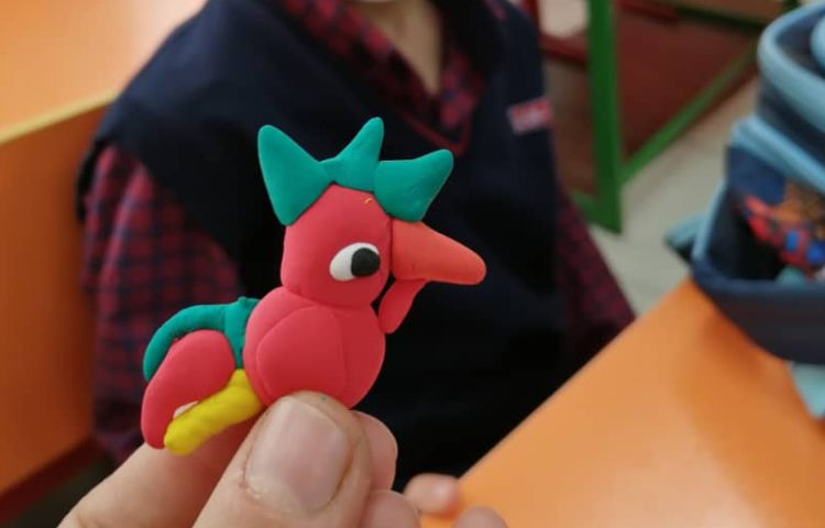 آموزش خمیر بازی دانش آموزان پایه اول 1