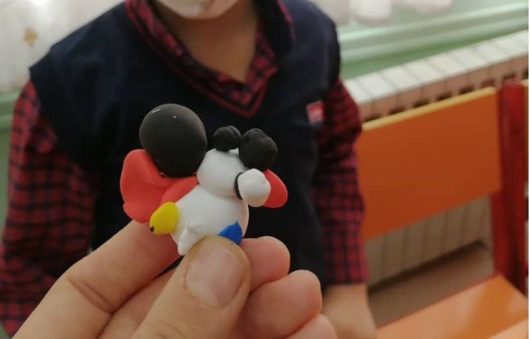 آموزش خمیر بازی دانش آموزان پایه اول 3