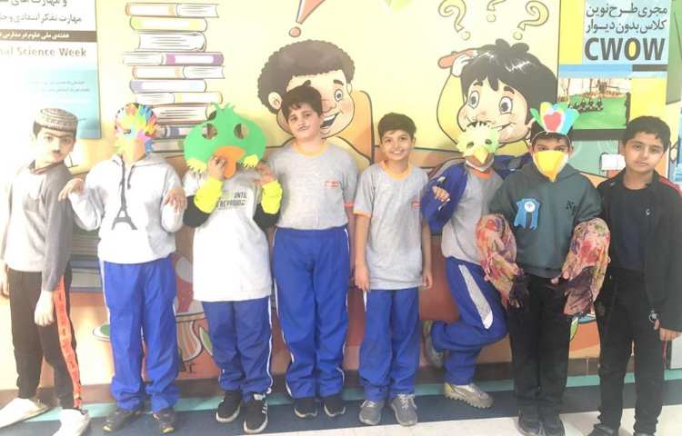 آموزش درس فارسی (حکایت طوطی و بازرگان )