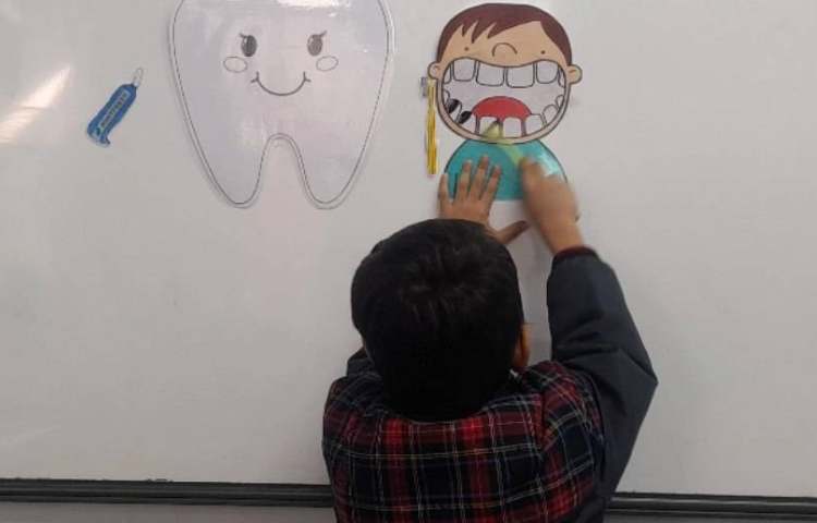 آموزش درس مهارت های زندگی درس بهداشت دهان و دندان و مسواک زدن 5