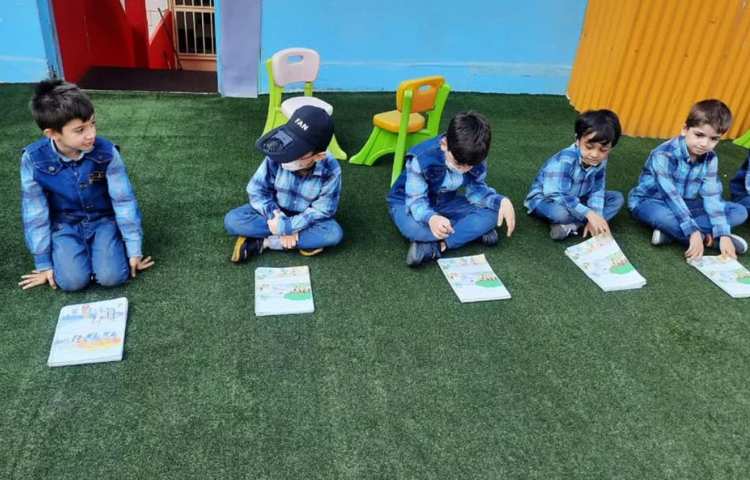 آموزش در کلاس بدون دیوار فارسی پایه اول دبستان علوی 1