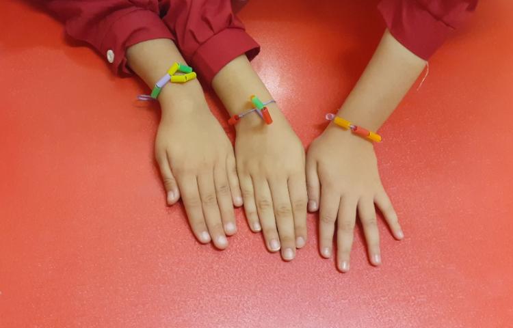 آموزش دست ورزی انگشتان و تمرکز کودک 7