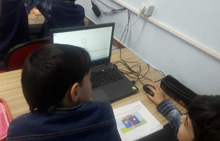 آموزش رایانه (اسکرچ مقدماتی )دانش آموزان پایه اول دبستان 7