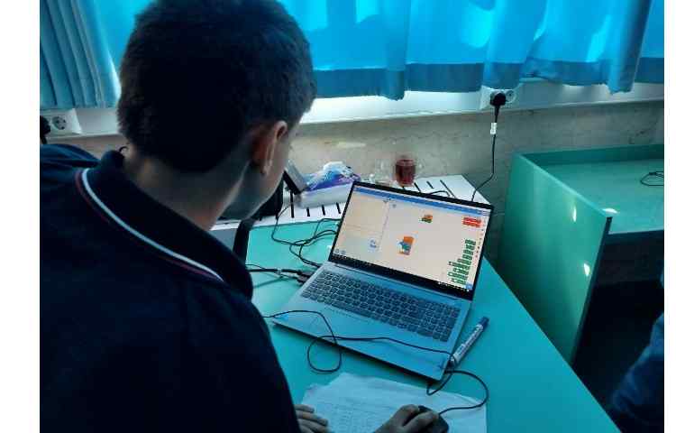 آموزش رایانه ( اسکرچ) 1