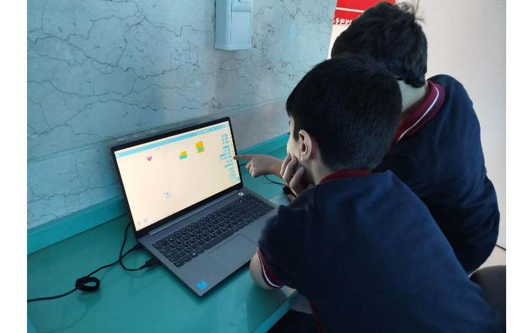 آموزش رایانه ( اسکرچ) 8