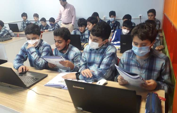 آموزش رایانه (مبحث اسکرچ ) پایه ششم 1