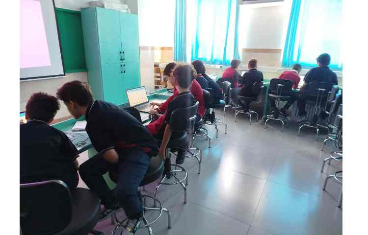 آموزش رایانه (نرم افزار اسکرچ) 1