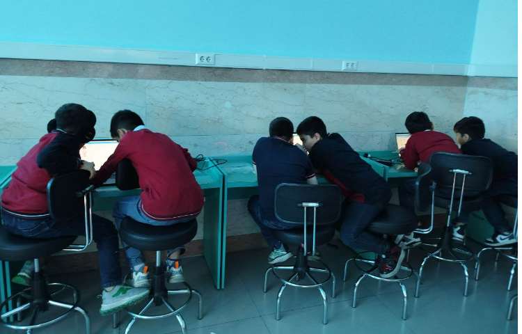 آموزش رایانه نرم افزار اسکرچ 1