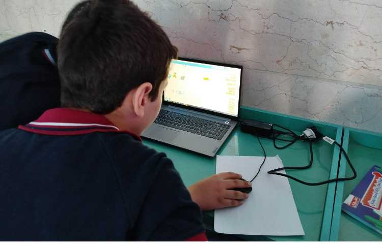 آموزش رایانه (نرم افزار اسکرچ) 4