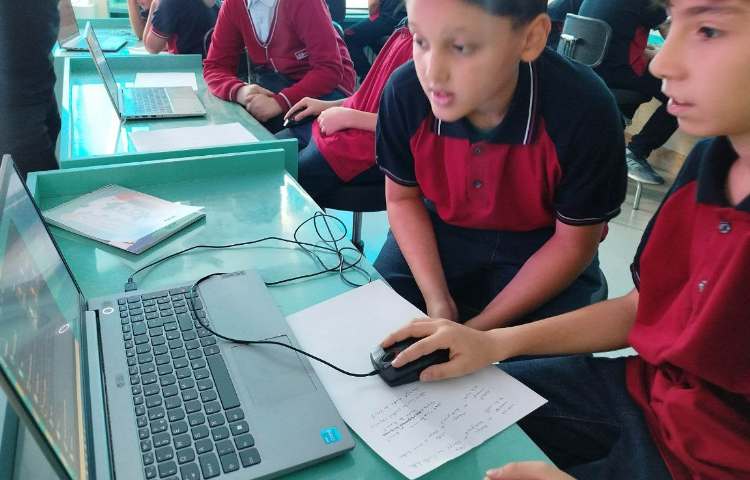 آموزش رایانه (نرم افزار اسکرچ) 5