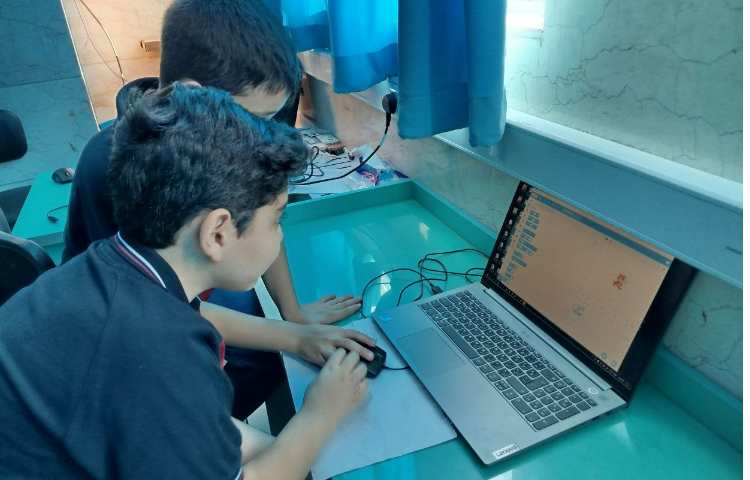 آموزش رایانه نرم افزار اسکرچ 6