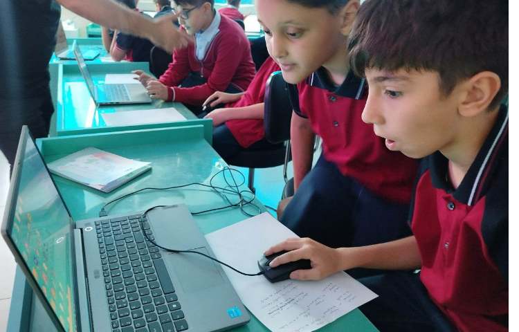 آموزش رایانه (نرم افزار اسکرچ) 7