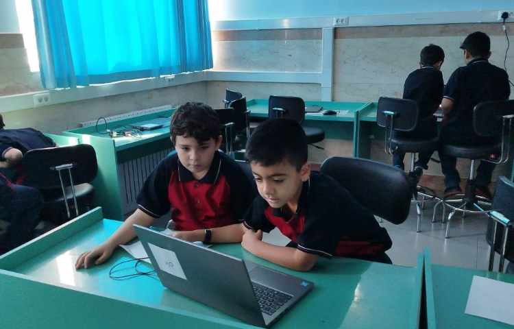 آموزش رایانه (نرم افزار پاورپوینت) 8