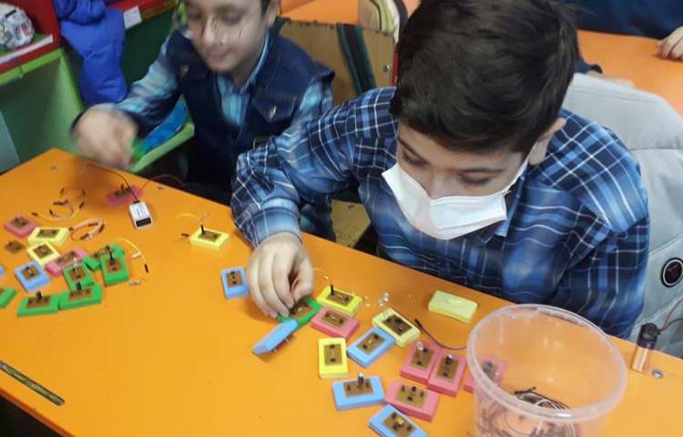 آموزش رباتیک (ساخت مدارهای الکتریکی ) 2