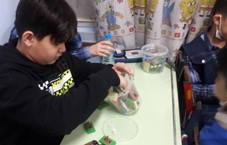 آموزش رباتیک (ساخت مدارهای الکتریکی ) 4