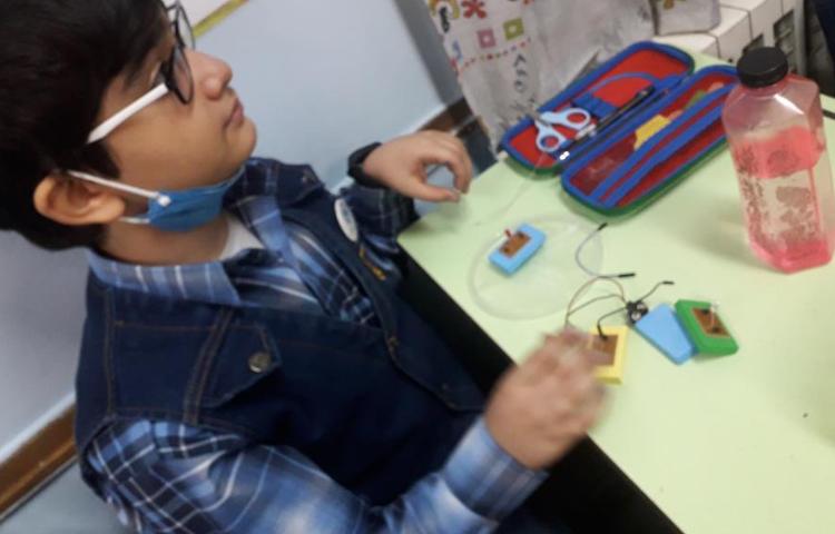 آموزش رباتیک (ساخت مدارهای الکتریکی )