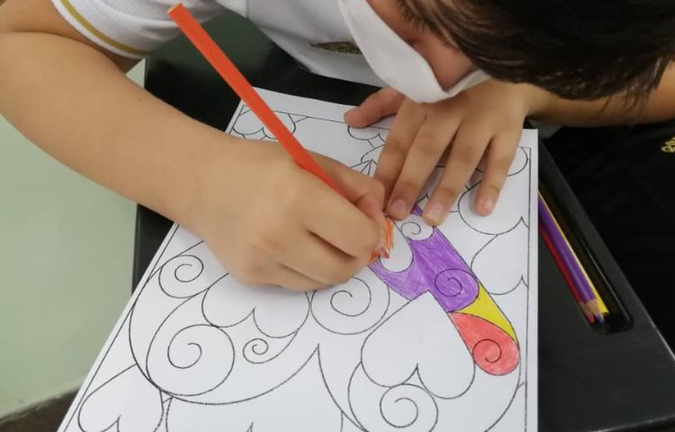 آموزش رنگ های اصلی و فرعی 1