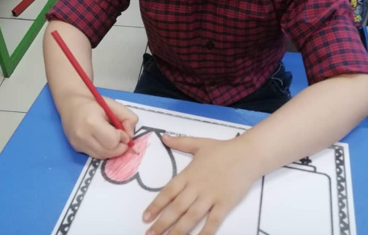 آموزش رنگ های اصلی و فرعی 6