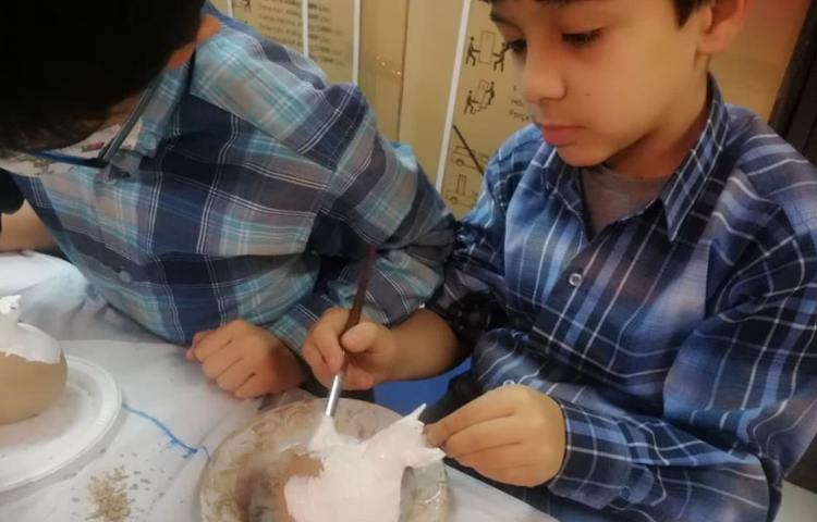 آموزش رنگ کردن انار سفالی پایه چهارم 2