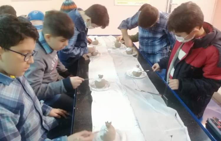 آموزش رنگ کردن انار سفالی پایه چهارم 3