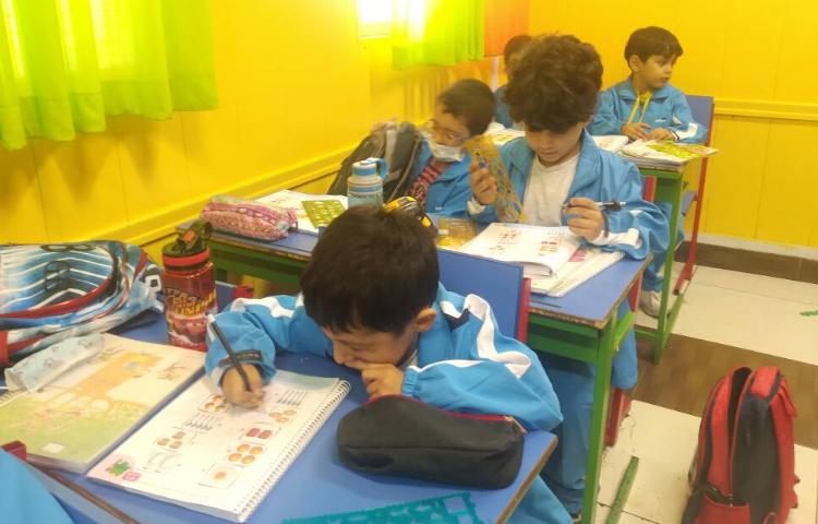 :آموزش ریاضی تم 2 و فارسی نگاره 3 بخش کردن، کلاس پرتقال 11