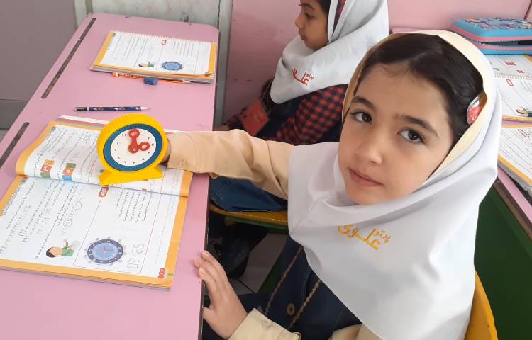آموزش ریاضی دانش آموزان عزیز پایه دوم دبستان دخترانه پرتوعلوی 1