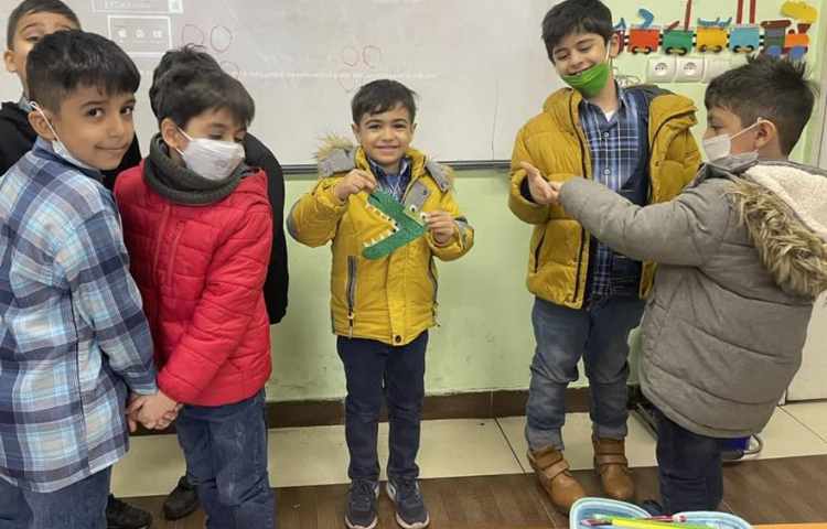 آموزش ریاضی پایه اول (آموزش علامت کمتر و بیشتر و دسته بندی )