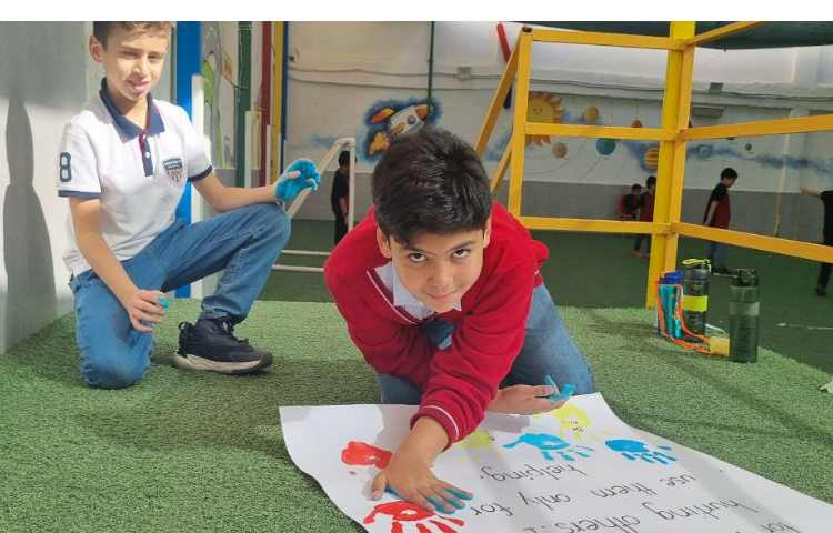 آموزش زبان : آگاهی‌بخشی در مورد پیشگیری از خشونتBullying Prevention Awareness 9