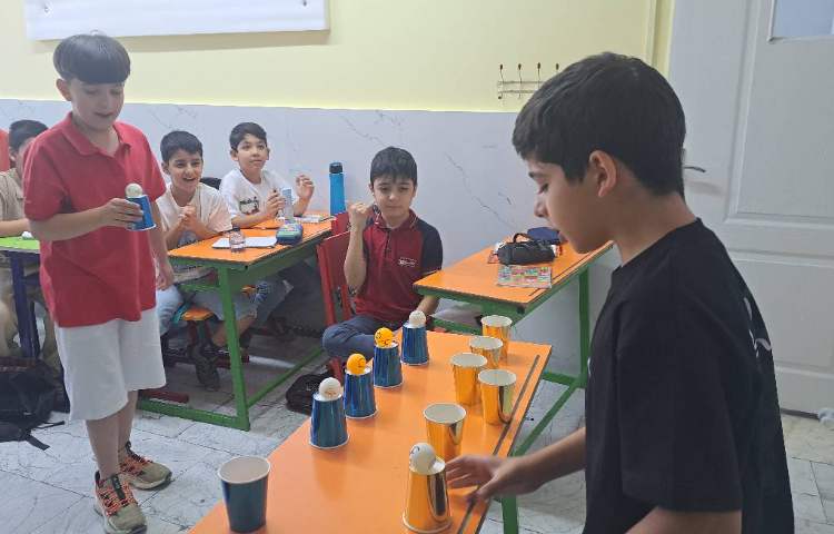 آموزش زبان با بازی و پاسخ به سوالات 2