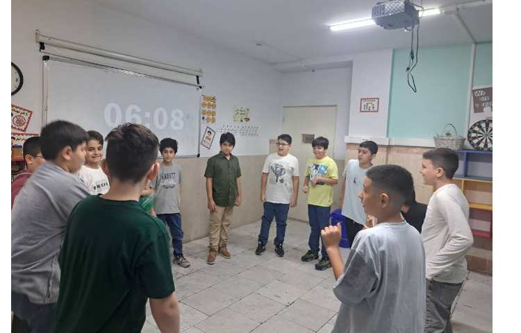 آموزش زبان با بازی و پاسخ به سوالات 3