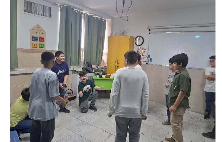 آموزش زبان با بازی و پاسخ به سوالات 5